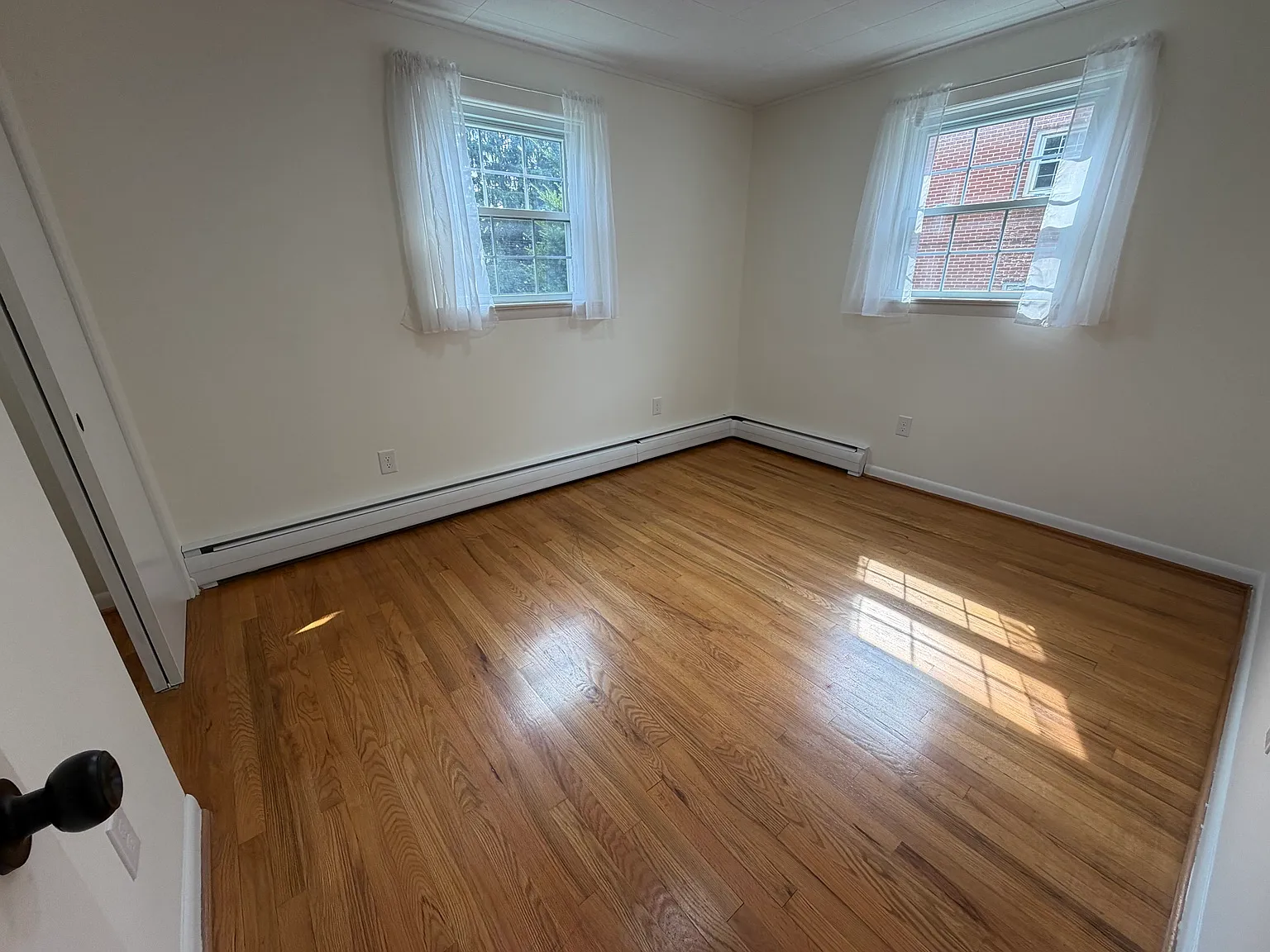 2 bed, 750 sqft, $1,325 — Photo 4