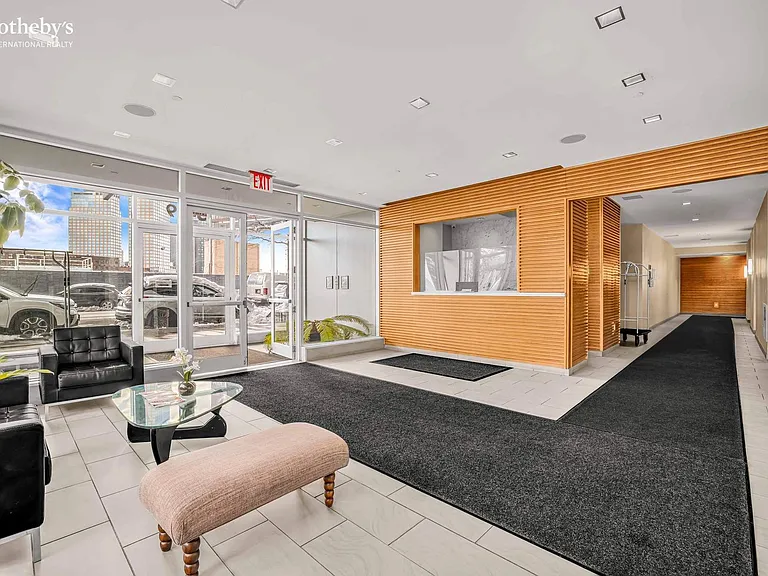 5-49 Borden Ave #F7 — Photo 11