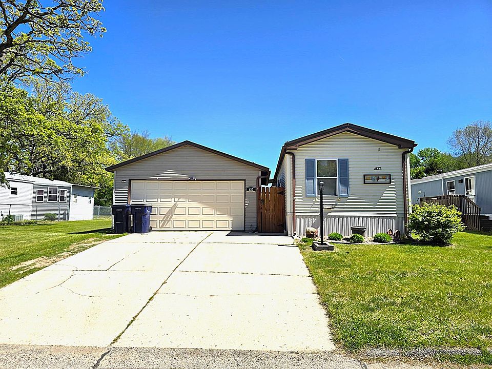 1st image of 127 Falling Creek Cir