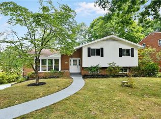 1219 Holy Cross Dr, Monroeville, PA