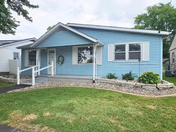 2119 College Dr, Mount Carmel, IL 62863