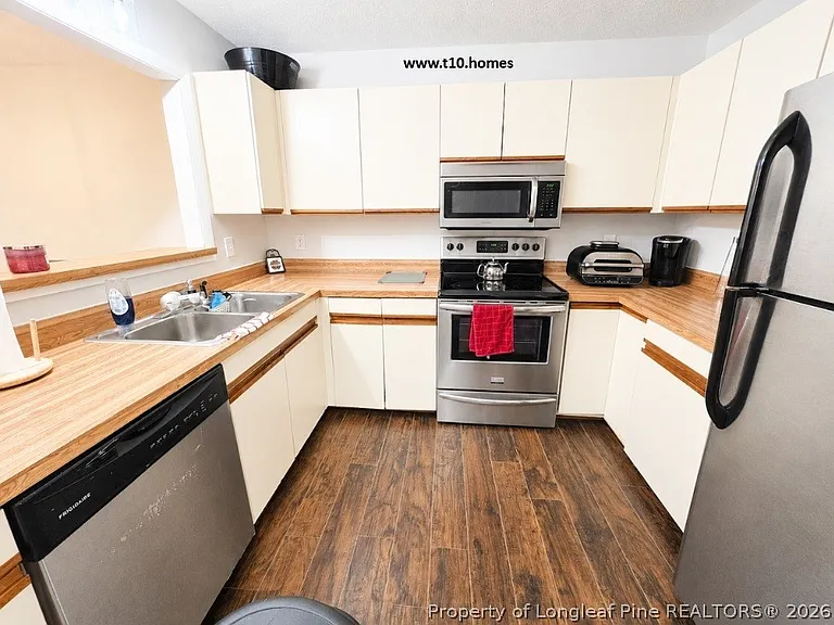 1207 Huntsman Ct — Photo 7