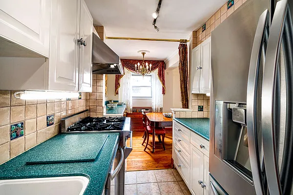 Sold by Compass | media 3