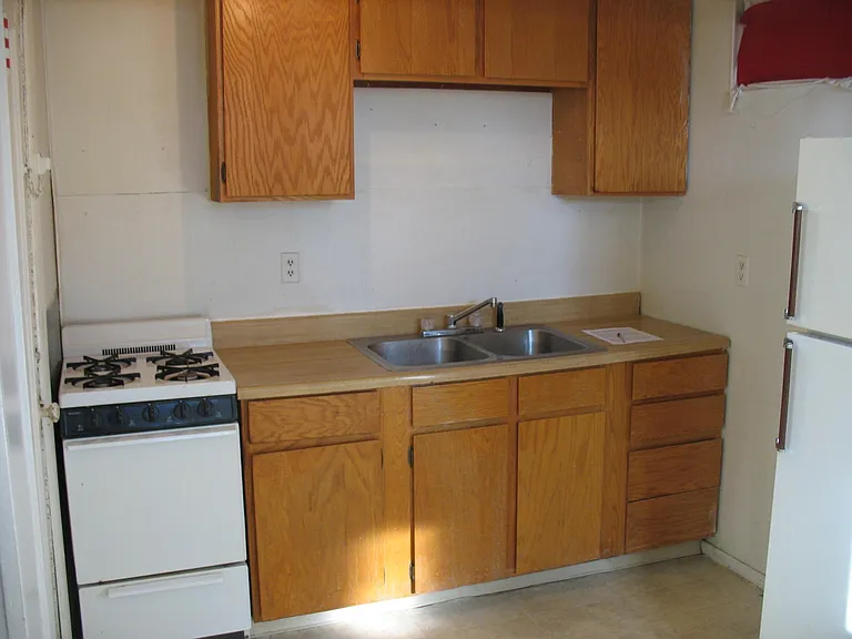 217.5 E Denver St #217.5 — Photo 2