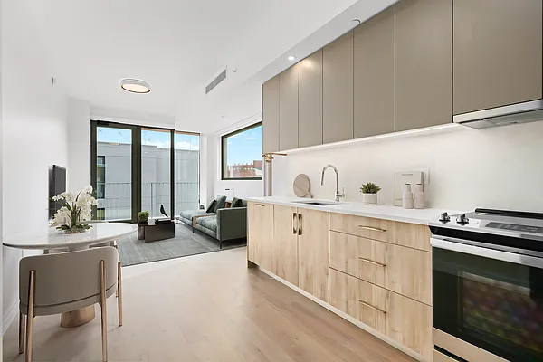 Rented by Nooklyn NYC LLC | media 24