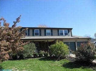 2030 Rolling Meadows Dr, Columbus, OH 43228