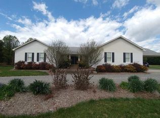 9021 Russet Ln, Mechanicsville, VA 23116