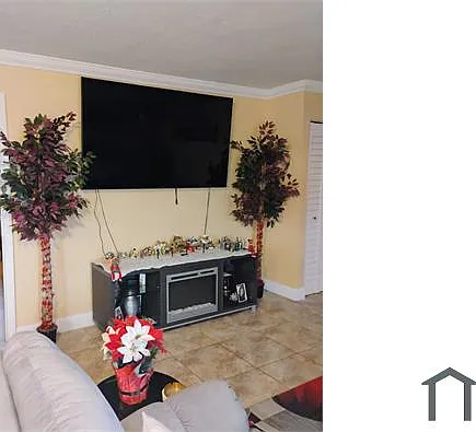 3 bed, 959 sqft, $2,600 — Photo 3