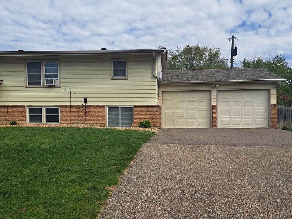 1st image of 10280 94th Ave N #10280