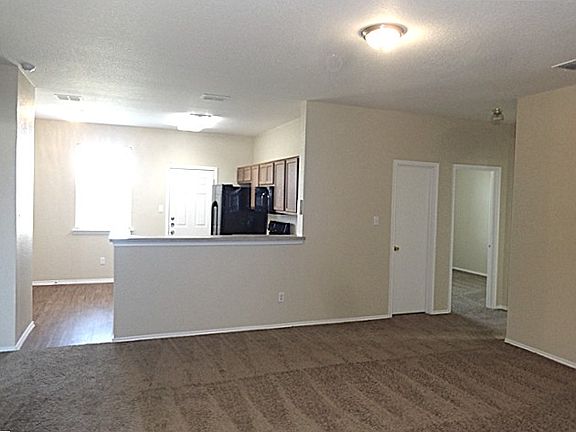 3rd image of 6345 Bay Lake Dr