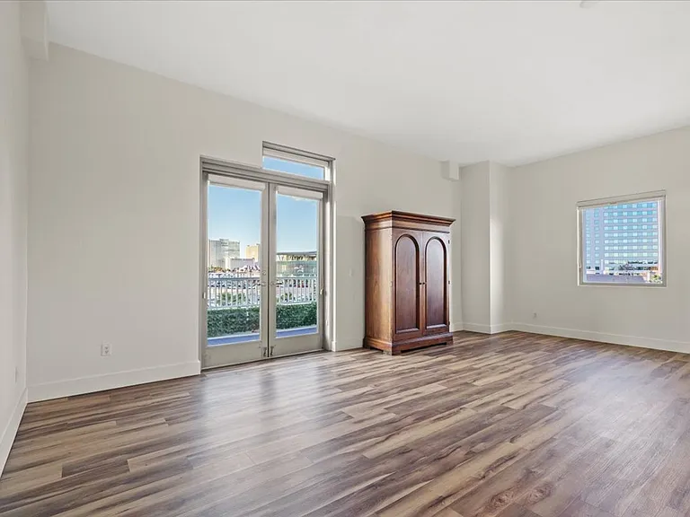 360 E Desert Inn Rd #407 — Photo 23