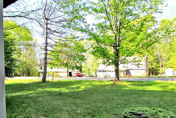 3rd image of 970 Southern Pines Dr