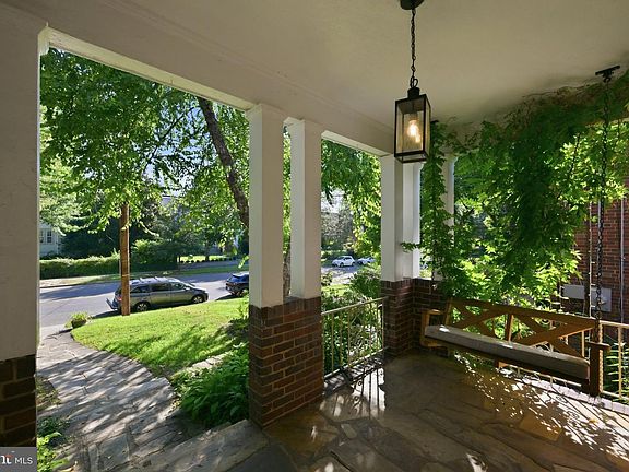 4th image of 6018 Utah Ave NW