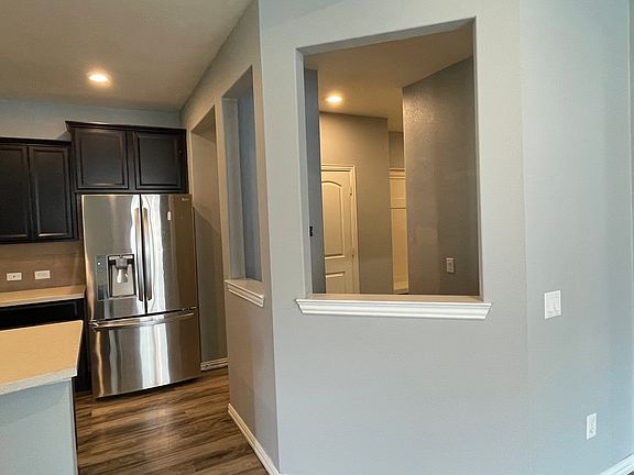 5th image of 3716 Gotland Ave