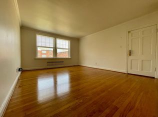 805 Westwood Dr #2, Saint Louis, MO 63105