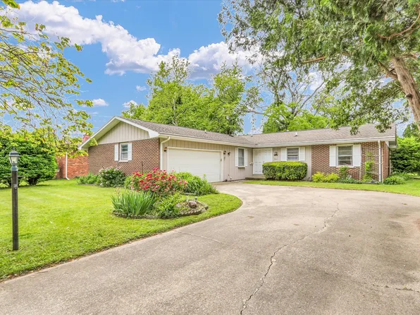 2511 S Lynn St, Urbana, IL 61801