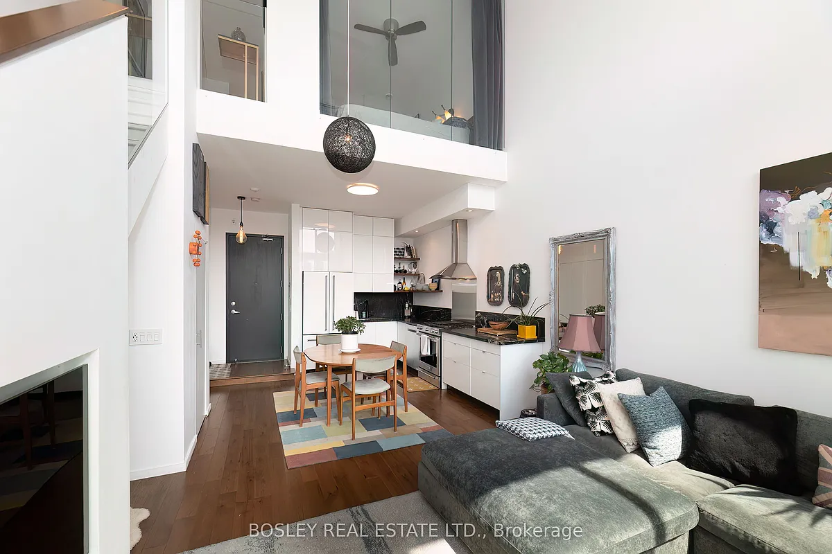 Building Photo - 160 Baldwin St #614
