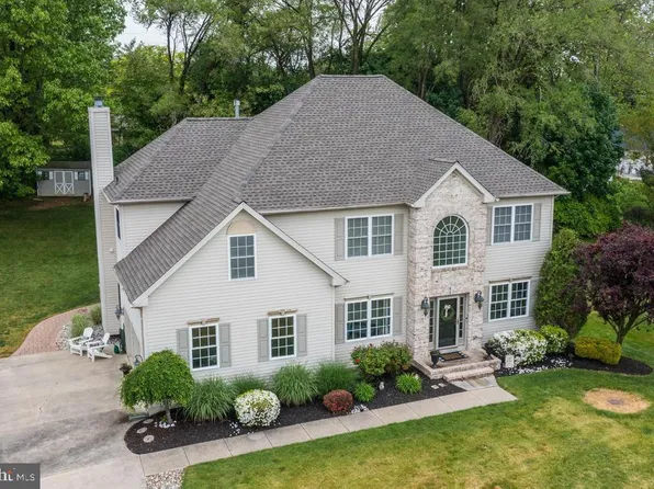 615 Devon Ct, Mickleton, NJ 08056