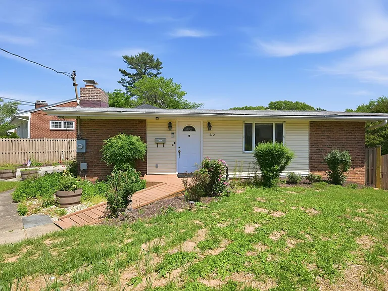 512 Dennis Ave — Photo 21