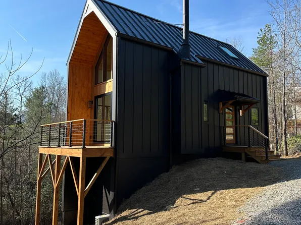 106 Brannon Rdg, Young Harris, GA 30582