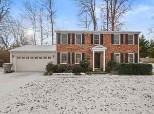 7819 Freehollow Dr, Falls Church, VA 22042