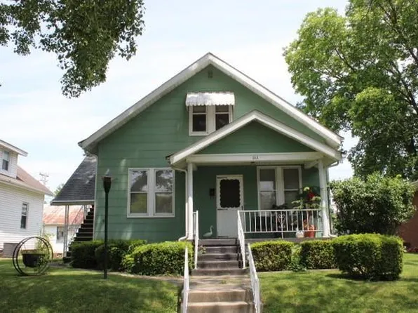 611 12th St, Highland, IL 62249