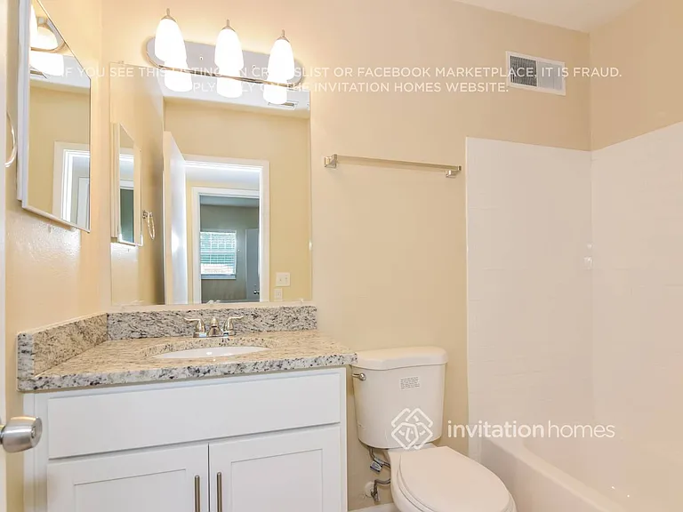 511 Sutton Pl — Photo 17