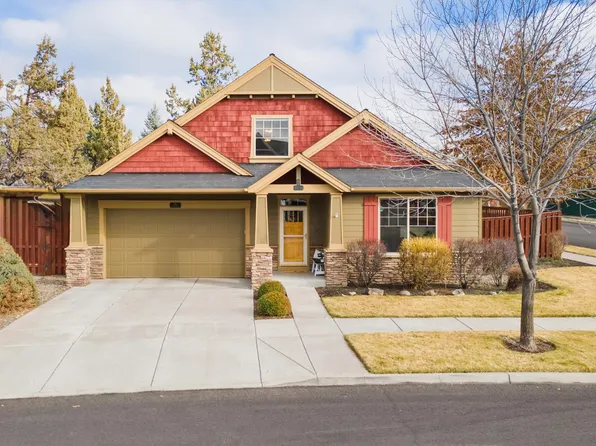 310 NW 28th St, Redmond, OR 97756