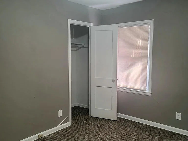 2520 S Mead St — Photo 6