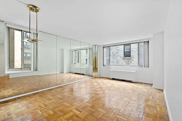 apartamento 5冊セット 301 East 78th Street #5A in Lenox Hill, Manhattan | StreetEasy