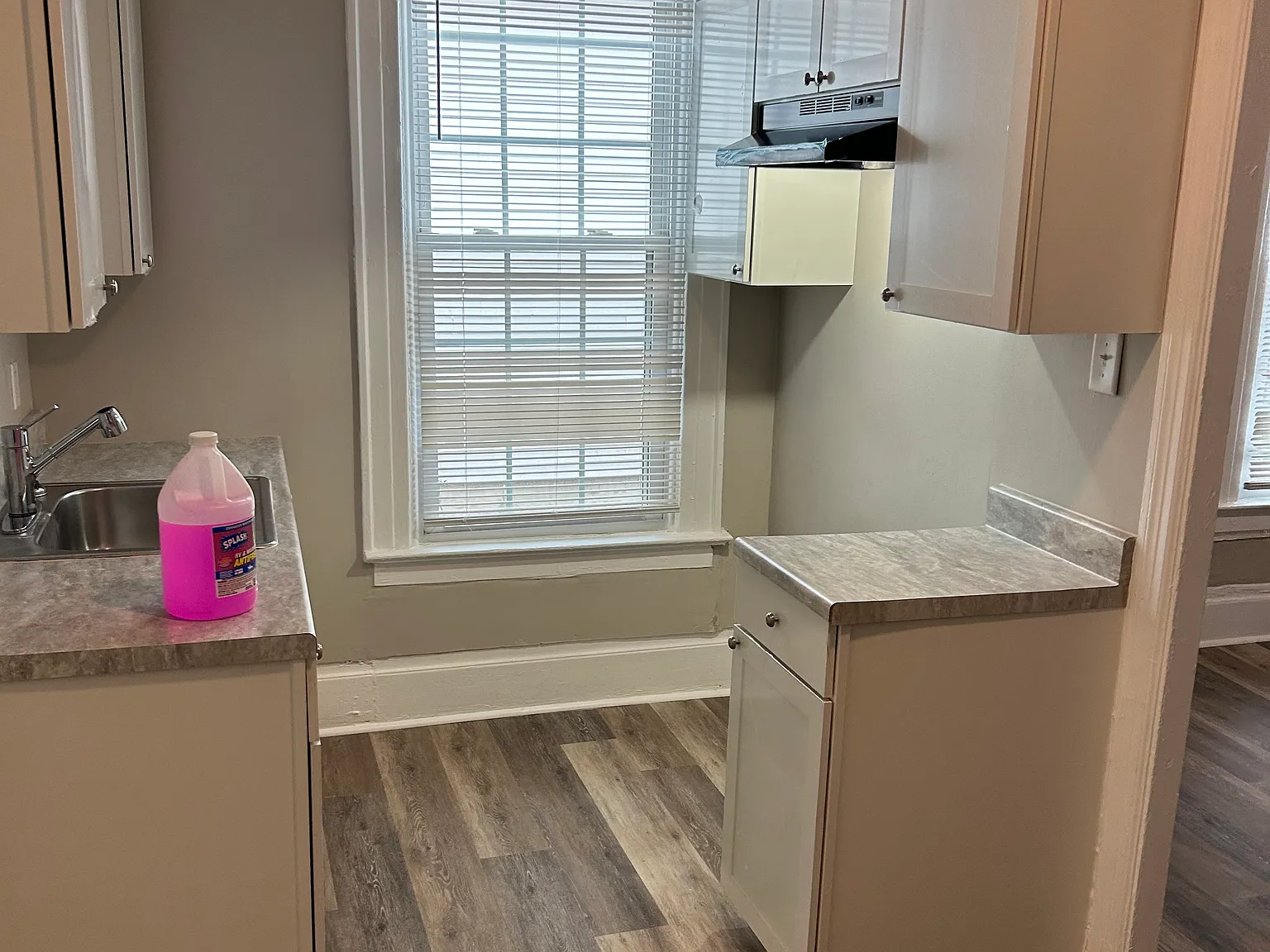 1 bed, 550 sqft, $625 — Photo 2