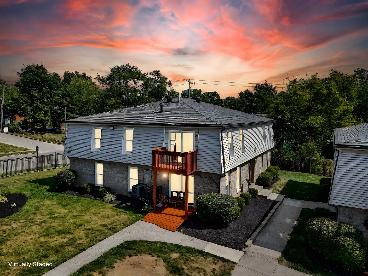 Covington Place — Photo 2