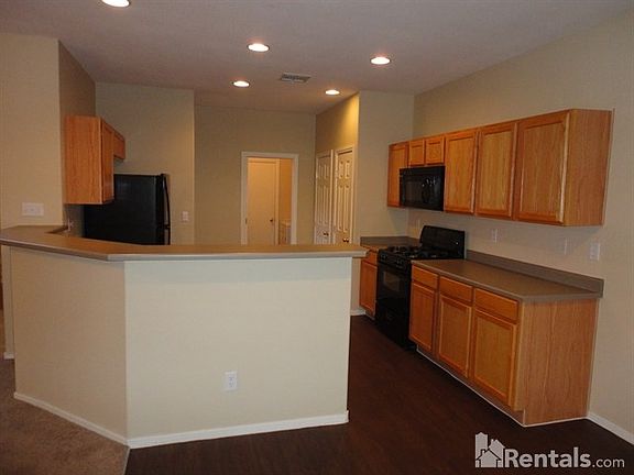 5th image of 3816 Carisbrook Dr