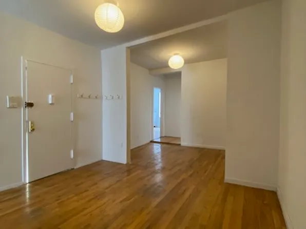 161 E 33rd St Fl 4, New York, NY 10016