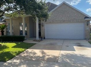 10043 Noisy Waters Dr, Houston, TX 77095