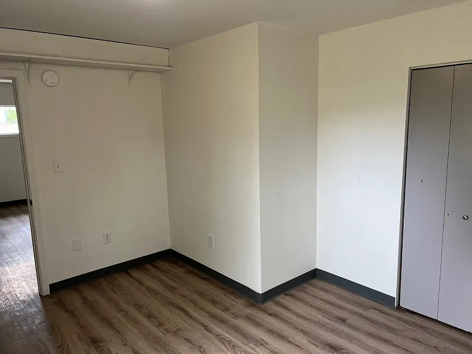 Unit Photo