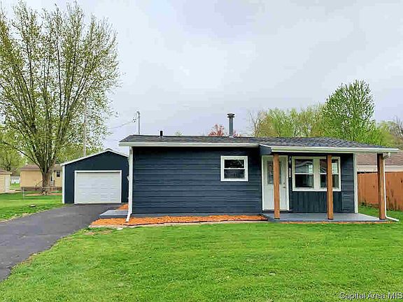 3rd image of 1216 Arcadia Dr