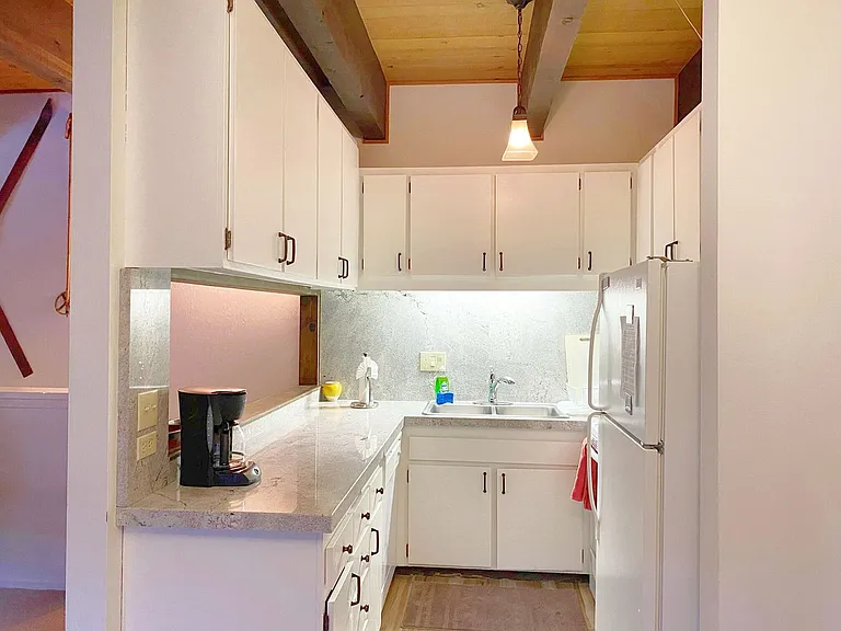 136 Juanita Dr #6 — Photo 4