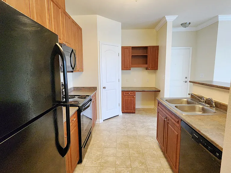 Clairmont at Hillandale — Photo 45