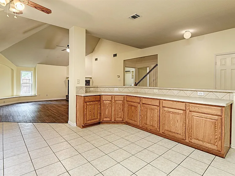 3912 Releigh Ct — Photo 8