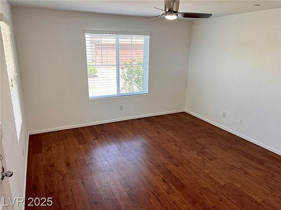 4th image of 681 Swift Eagle Ave