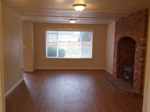 2nd image of 13609 114th Ave E #13611