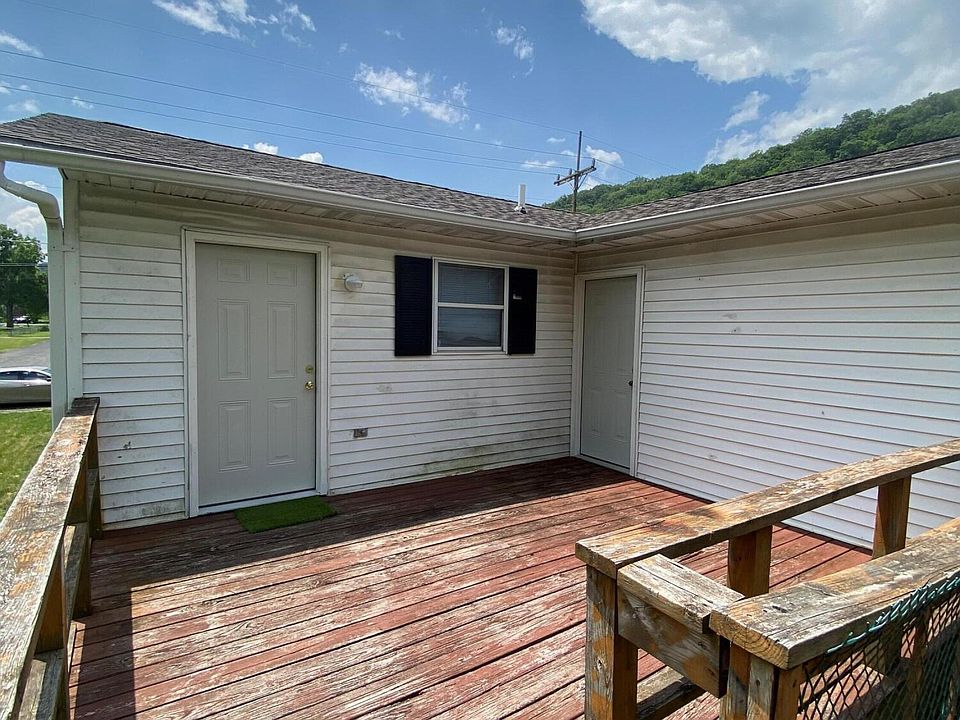 113 6th St, Marlinton, WV 24954 MLS 23711 Zillow