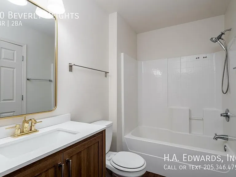 30 Beverly Hts — Photo 15