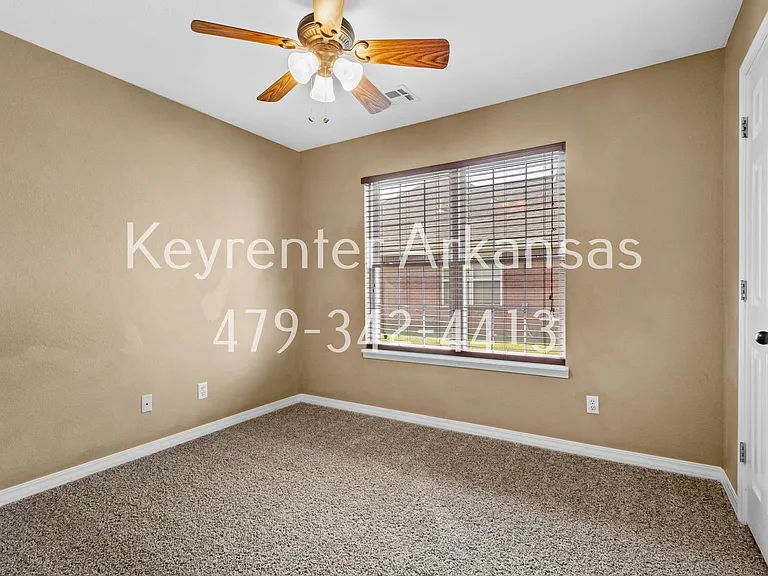 794 N Blazing Star Dr — Photo 24