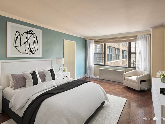 4th image of 305 E 40th St APT 16M