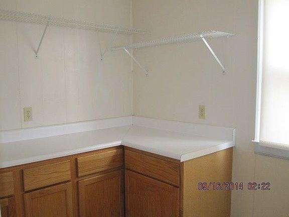 5th image of 23 Hillcrest Dr