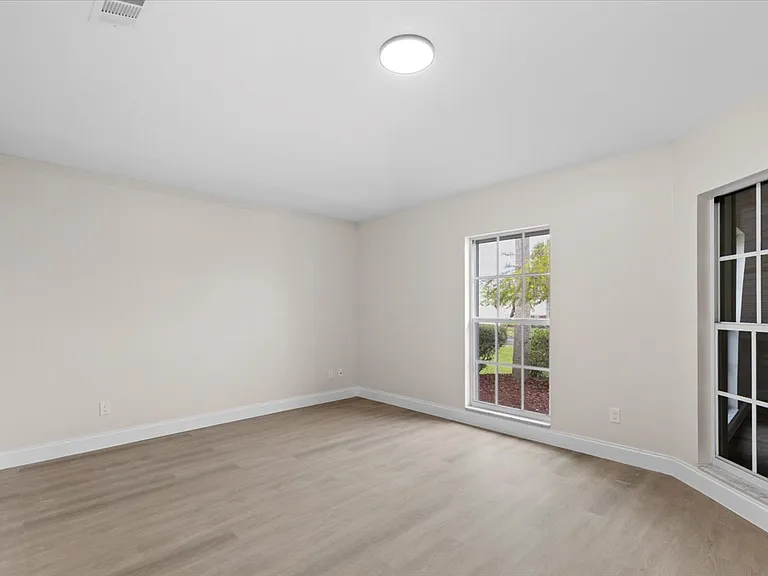 3358 Sabal Springs Blvd — Photo 6