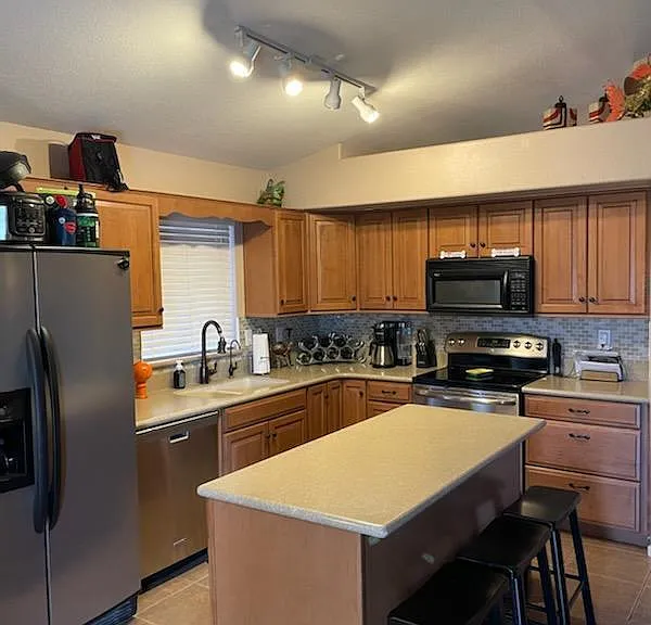 6916 E Lakeview Ave — Photo 3