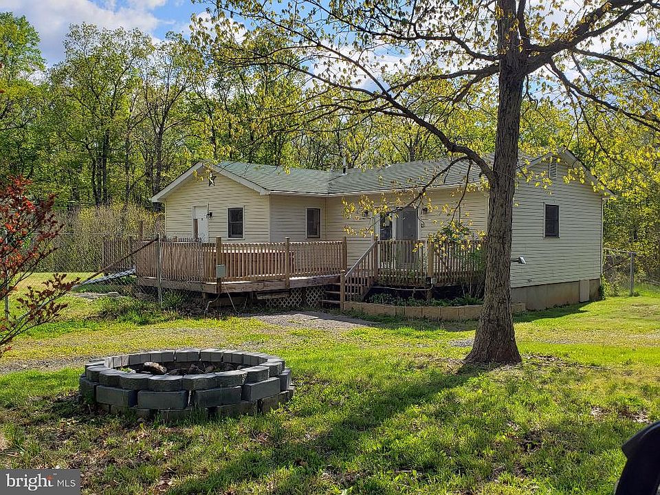 1st image of 409 Winchester Dr